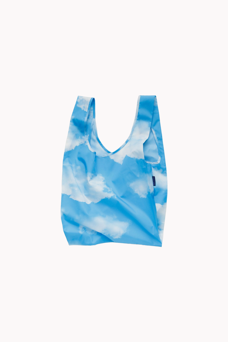 Baggu in Clouds