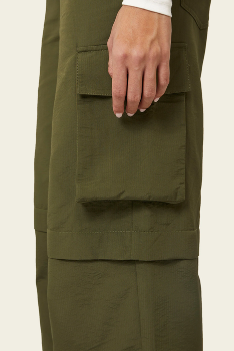 Theo Wide Leg Cargo Pant in Olive