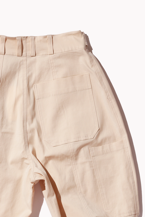 Cropped Workwear Pants in Light Beige