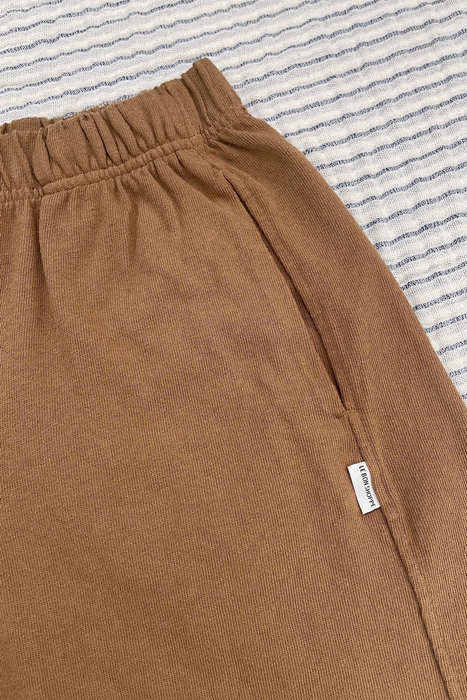 Flared Basketball Shorts in Tobacco