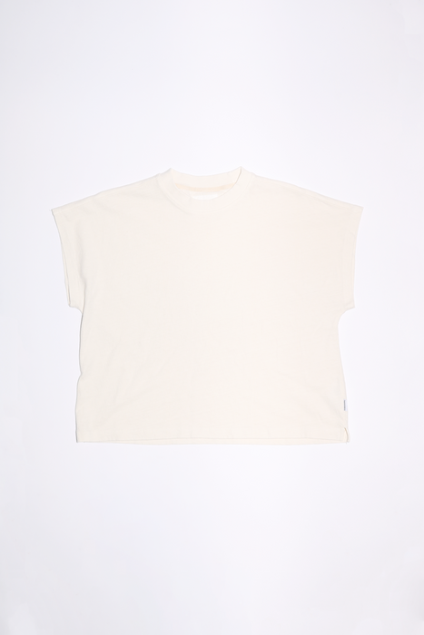 Jeanne Tee in Alabaster