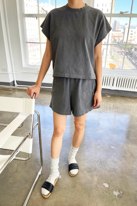 Flared Basketball Shorts in Coal