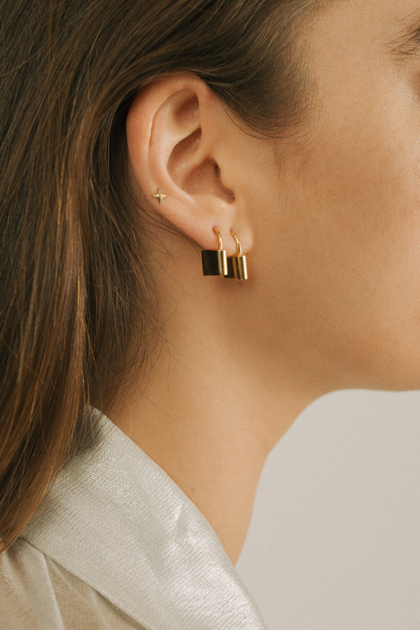 Holmes Earrings in Gold