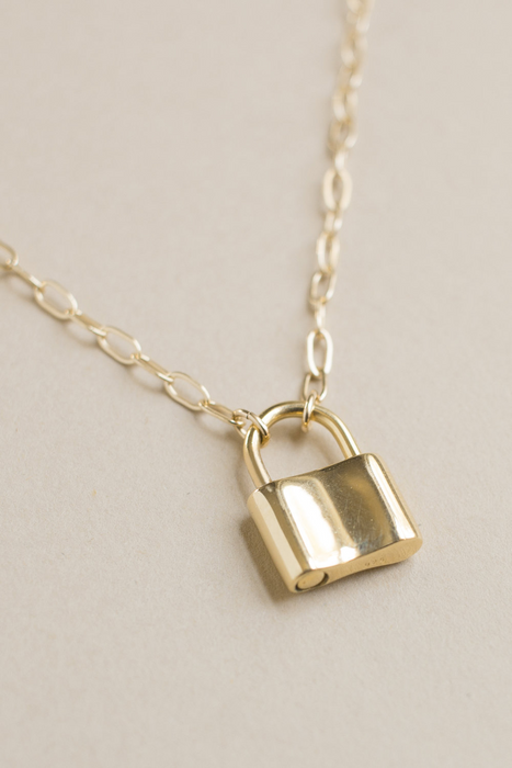Holmes Necklace in Gold