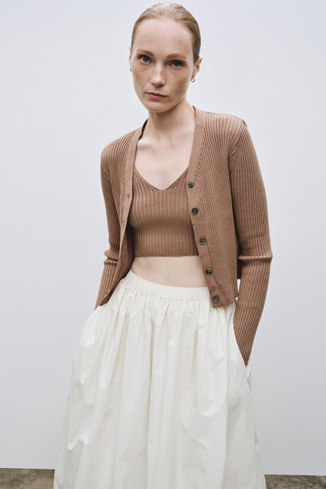 Ribbed Knit V-Neck Cardigan in Camel