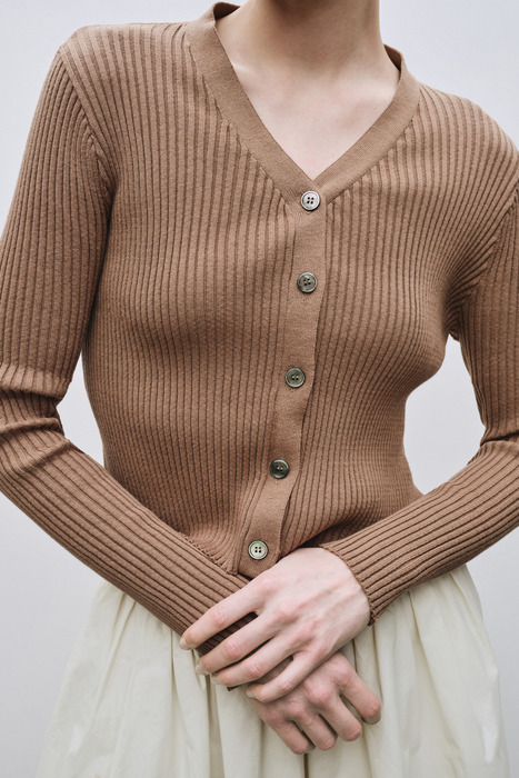 Ribbed Knit V-Neck Cardigan in Camel