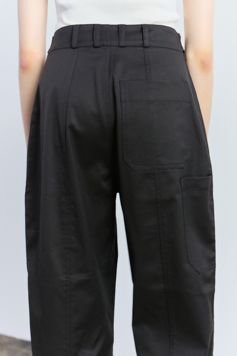 Cropped Workwear Trousers in Black