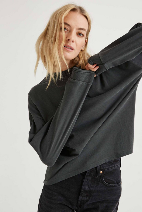 Long Sleeve Relaxed Tee in Stretch Limo