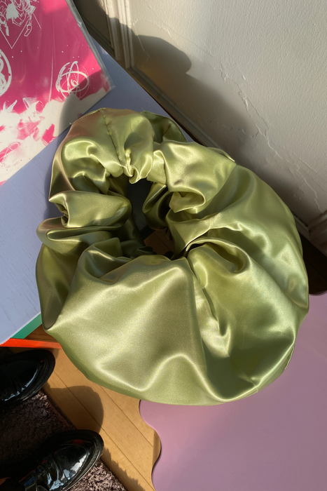 Bounce Baguette Bag in Sage