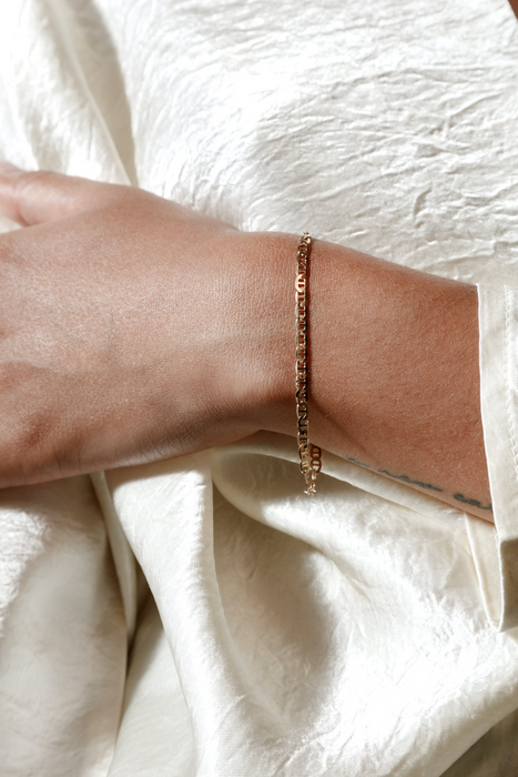 Toni Bracelet in Gold